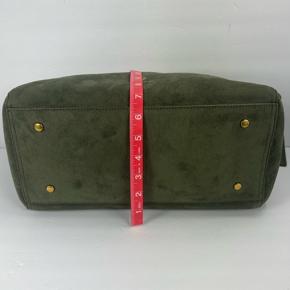 HOUSE OF HARLOW 1960 LUX TOTE, FAUX SUEDE OLIVE GREEN COLOR WITH A BACK POCKET - Picture 16 of 17